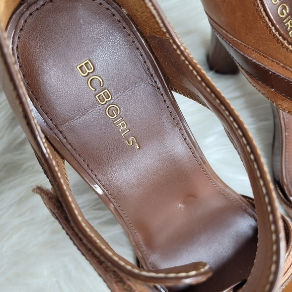 BCBG Brown Pump Heels - Picture 6 of 14